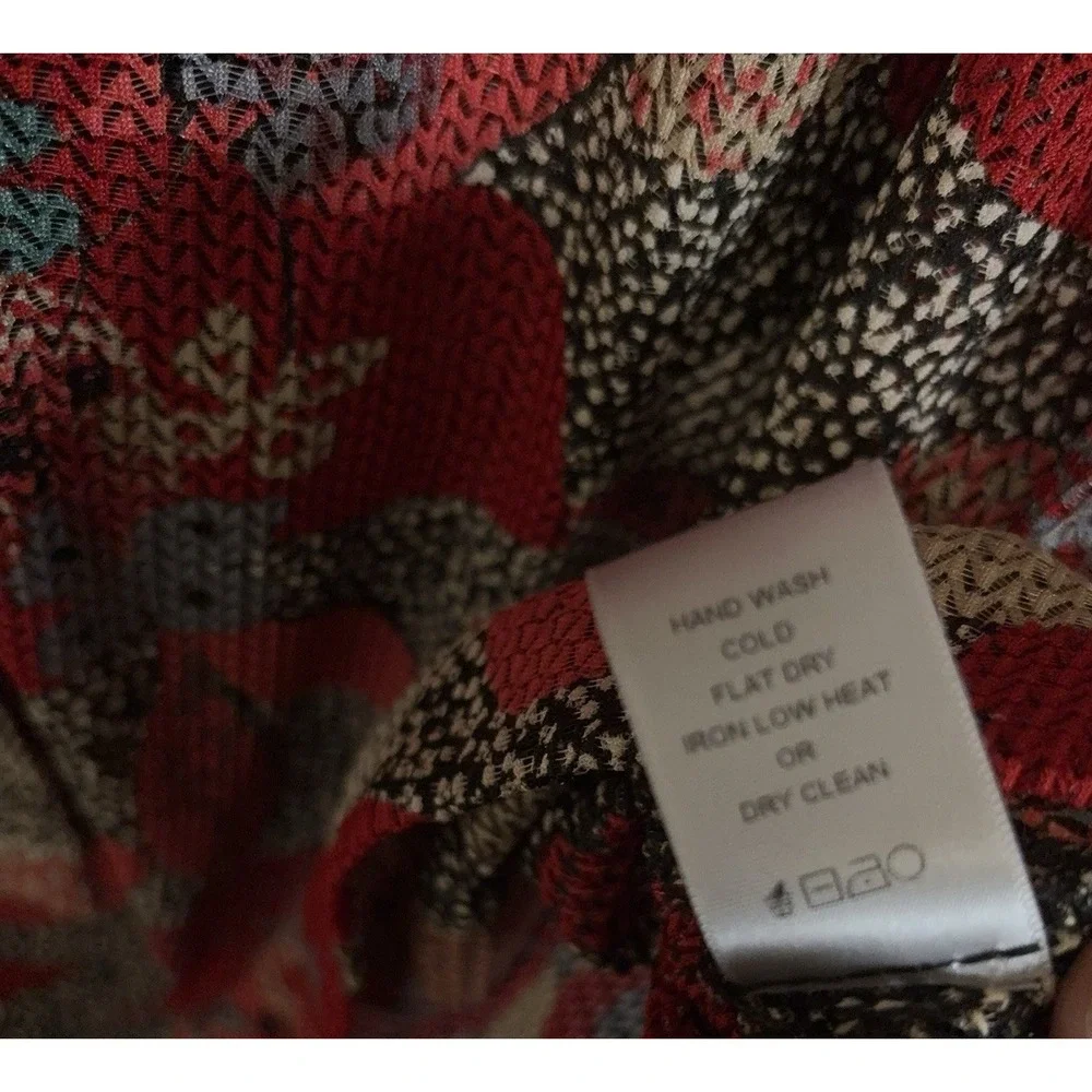 Floral Red Print Women's Button-Back Blouse